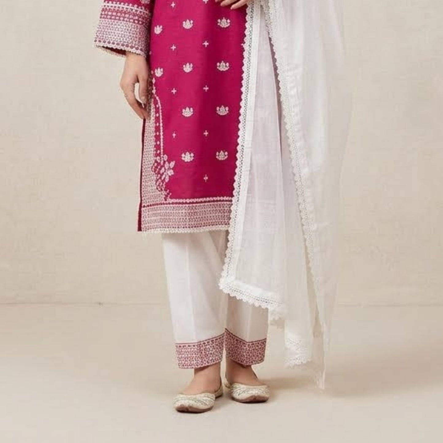 Plain Cotton 3 Piece Magenta Embroidered Suit with Plain Cotton Contrast White Dupatta & Trouser